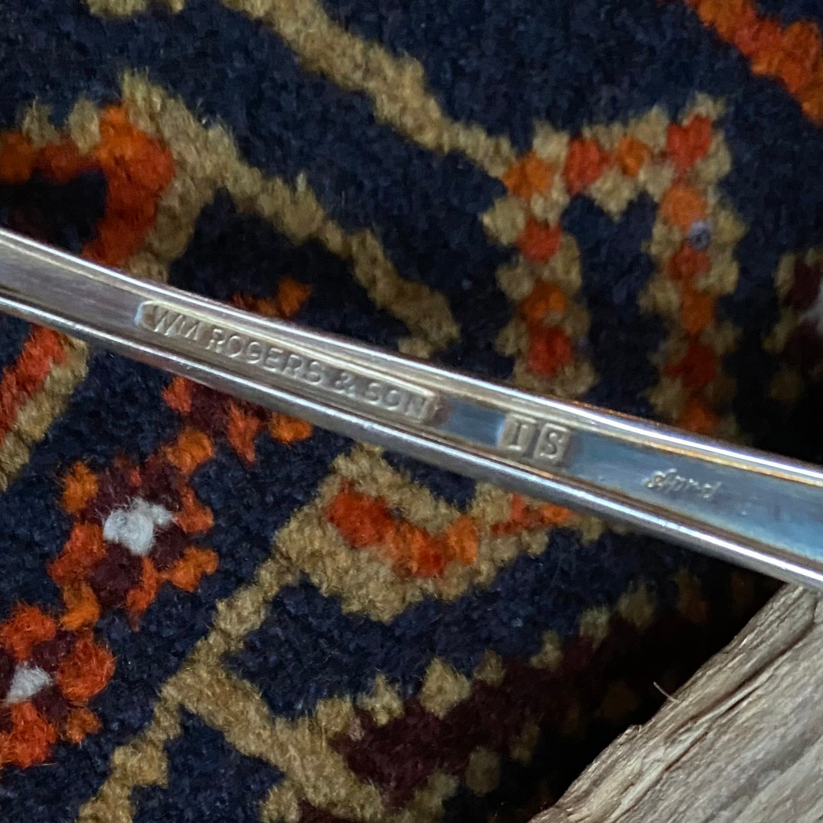 Vintage 50s WM. ROGERS SON IS April Silverplate Spoon